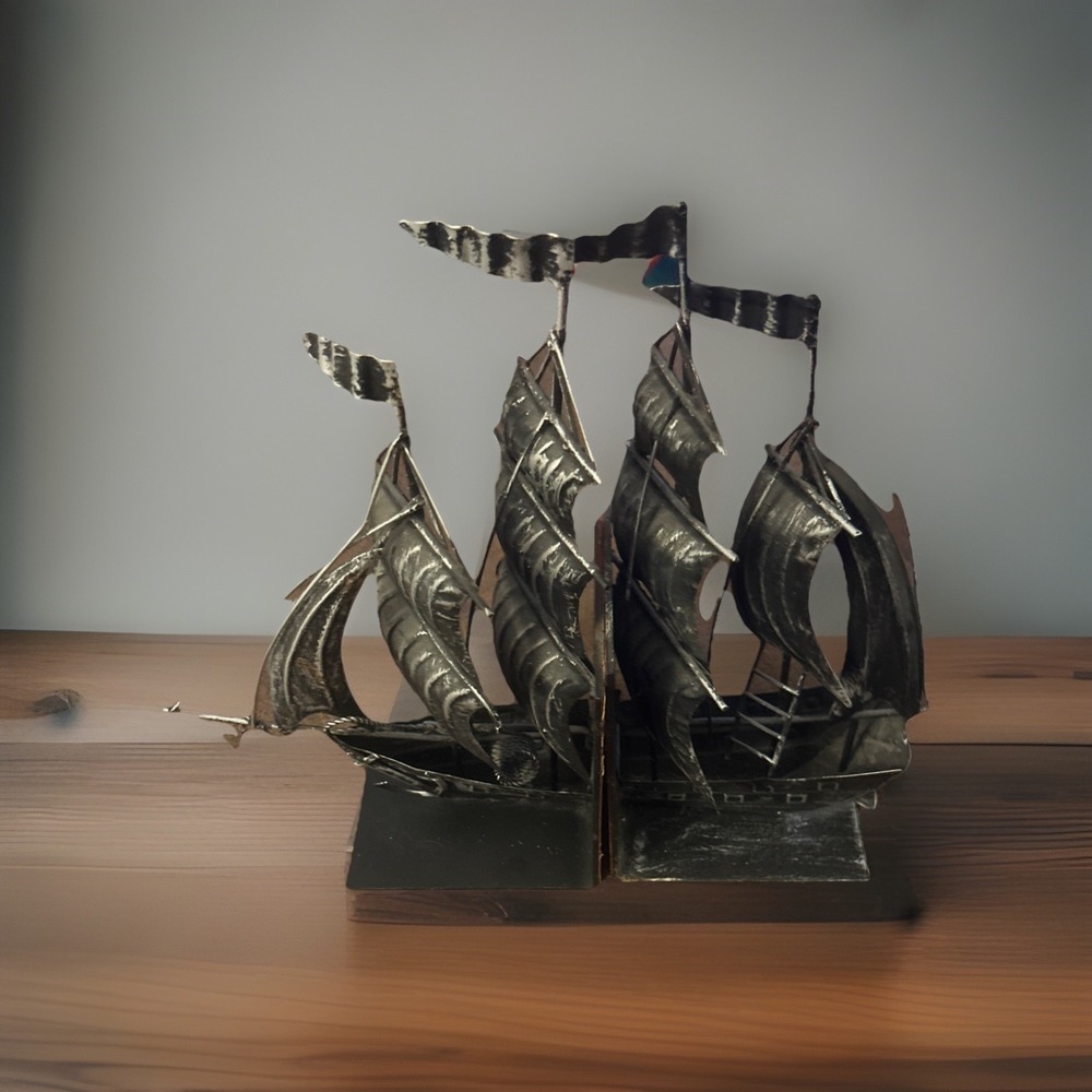 Vintage Hong Kong Ship Bookends Nautical Sails Schooner Sailing Red Felt Bottom